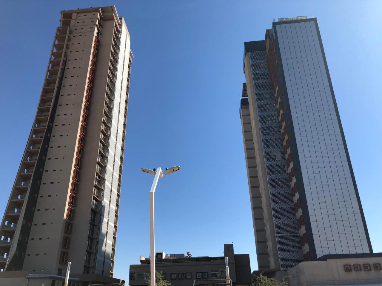 Urban Awe Apartment- Itowers 18Th Floor Габороне Екстериор снимка